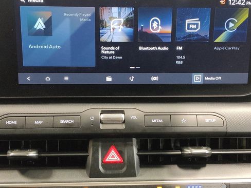 Used 2025 Kia K4 FWD image 25
