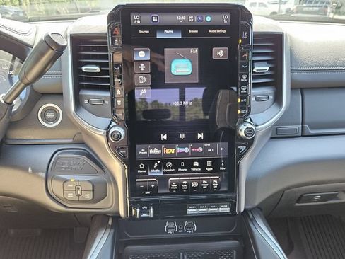 New 2026 RAM 3500 Laramie AWD/4WD image 19