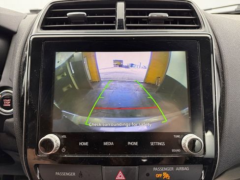 Used 2021 Mitsubishi Outlander Sport SE image 18