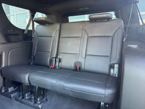 Used 2021 Chevrolet Suburban Z71 w/ Rear Media and Nav Package AWD/4WD image 7
