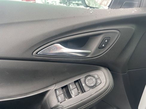 Used 2025 Buick Encore GX Preferred image 8