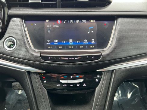 Used 2017 Cadillac XT5 Premium Luxury image 19