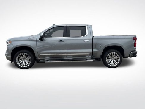 Used 2023 Chevrolet Silverado 1500 High Country w/ High Country Premium Package image 2