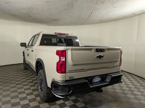 New 2026 Chevrolet Silverado 1500 ZR2 AWD/4WD image 4