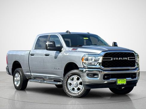 Used 2024 RAM 2500 Big Horn AWD/4WD image 2