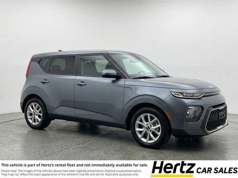 Used 2025 Kia Soul LX w/ LX Technology Package FWD image 1