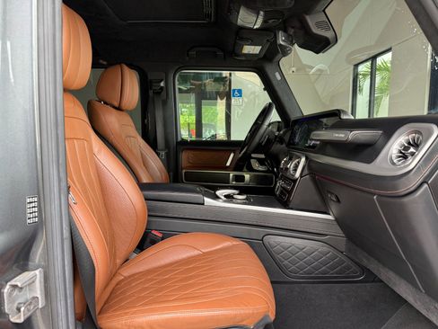 Used 2021 Mercedes-Benz G 550 image 24
