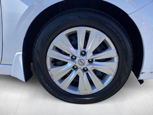 Used 2025 Nissan Sentra S FWD image 14