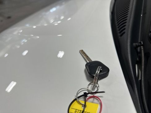 Used 2024 Chevrolet Express 2500 w/ Driver Convenience Package image 28