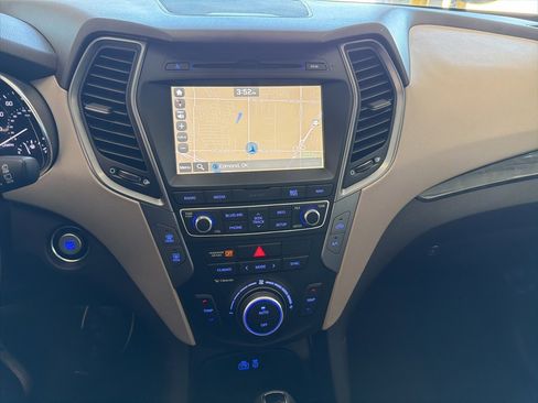 Used 2017 Hyundai Santa Fe Sport w/ 2.4L Tech Package 04 image 9