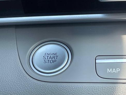Used 2023 Hyundai Elantra SEL w/ Convenience Package FWD image 27
