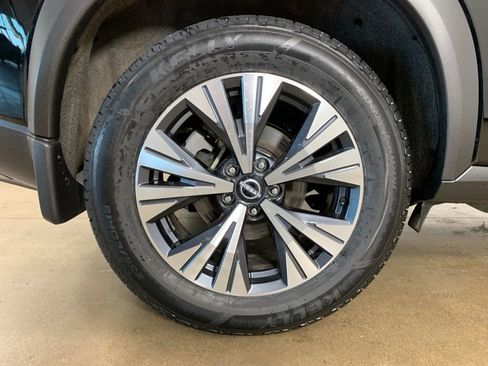 Used 2023 Nissan Rogue SV AWD/4WD image 39