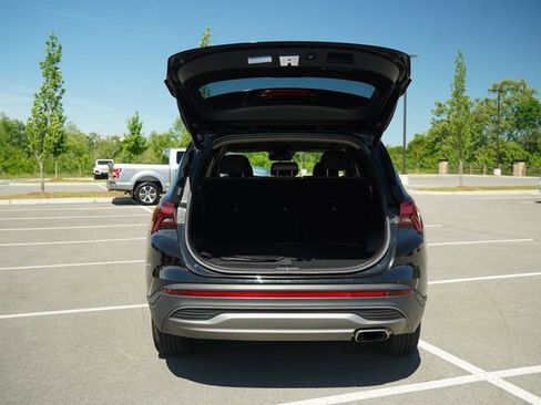 Used 2023 Hyundai Santa Fe SEL w/ Cargo Package AWD/4WD image 17