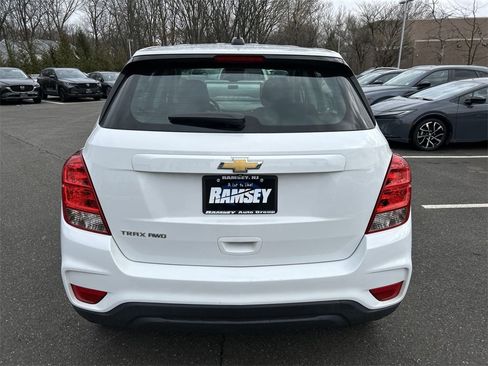 Used 2018 Chevrolet Trax LS image 7