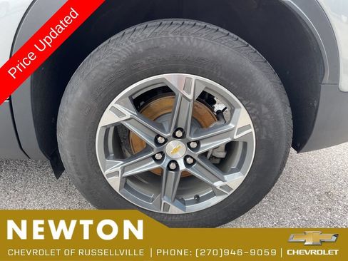 Used 2024 Chevrolet Blazer LT w/ Convenience Package FWD image 46