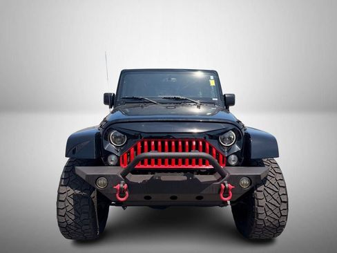 Used 2017 Jeep Wrangler Unlimited Sahara AWD/4WD image 7