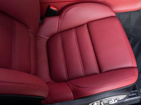 New 2026 Porsche Macan S image 87