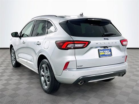 Certified 2024 Ford Escape ST-Line Select w/ Tech Pack #2 image 5