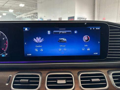 Used 2024 Mercedes-Benz GLE 350 4MATIC image 28