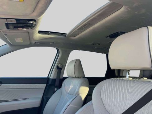 Used 2024 Hyundai Palisade Calligraphy image 21