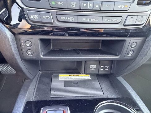 Used 2023 Honda Passport Elite image 32