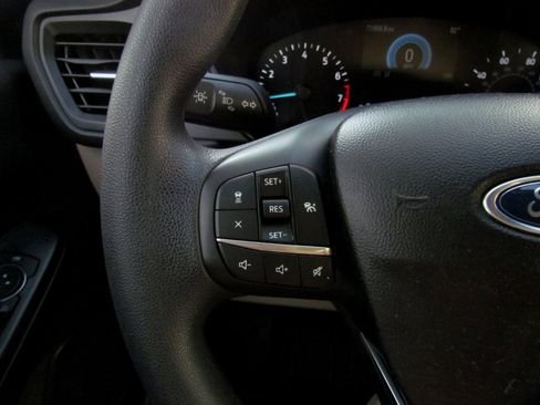 Used 2020 Ford Escape SE image 30