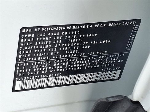 New 2026 Volkswagen Taos SE image 10