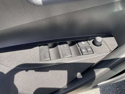 Used 2026 Toyota Corolla SE FWD image 15