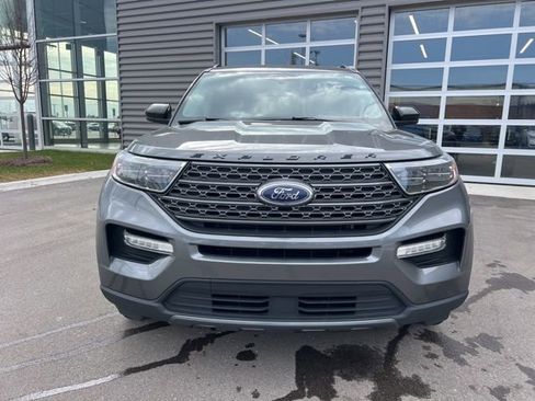 Used 2023 Ford Explorer XLT w/ Equipment Group 202A image 2
