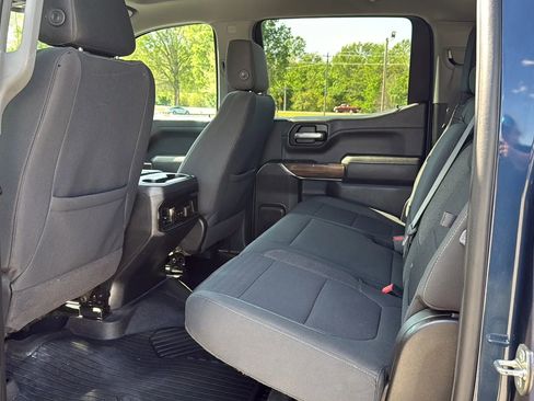 Used 2020 Chevrolet Silverado 1500 LT Trail Boss image 16