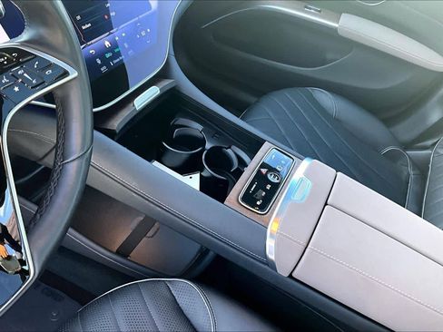 Used 2023 Mercedes-Benz EQS 580 EQS 580 image 14