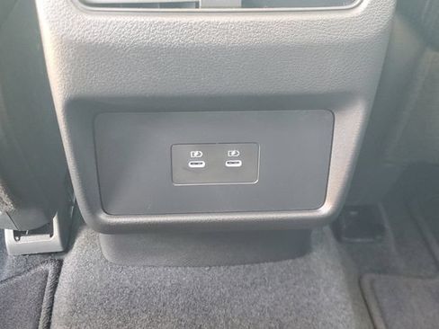 Used 2026 Nissan Rogue SL FWD image 12