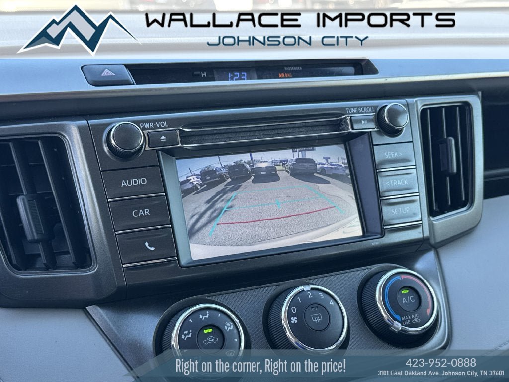 Used 2015 Toyota RAV4 LE AWD/4WD image 23