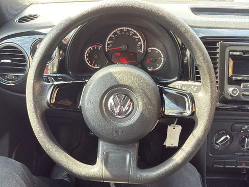 Used 2014 Volkswagen Beetle 1.8T image 10