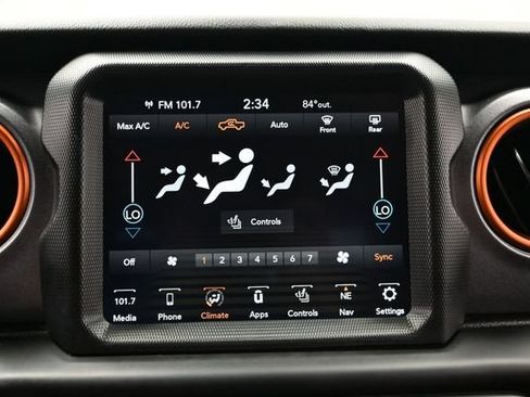 Used 2021 Jeep Gladiator Mojave AWD/4WD image 33