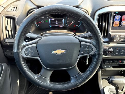 Used 2018 Chevrolet Colorado ZR2 image 12