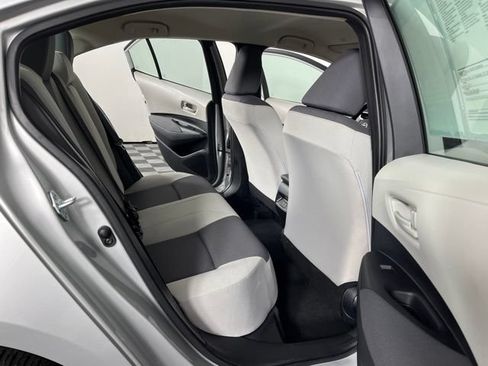 Used 2025 Toyota Corolla LE FWD image 45