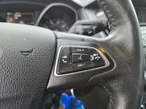Used 2016 Ford Focus SE w/ Equipment Group 201A FWD image 19