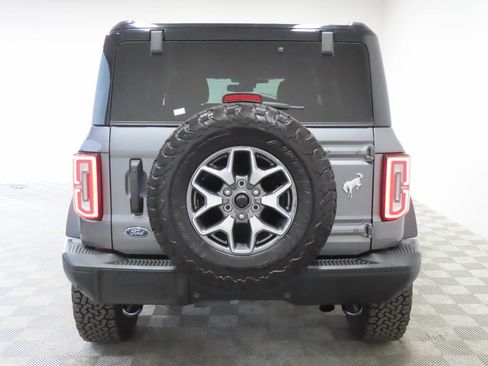 Used 2025 Ford Bronco Badlands AWD/4WD image 4