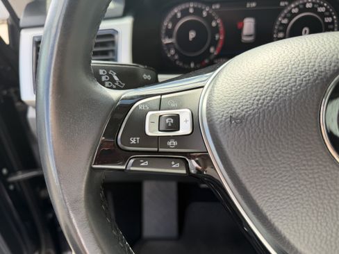 Used 2019 Volkswagen Atlas SEL AWD/4WD image 17