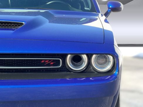 Used 2022 Dodge Challenger R/T w/ Plus Package image 9