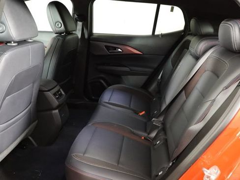 Used 2025 Chevrolet Equinox EV RS FWD image 16