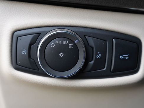 Used 2016 Lincoln MKZ w/ Equipment Group 300A Reserve image 16