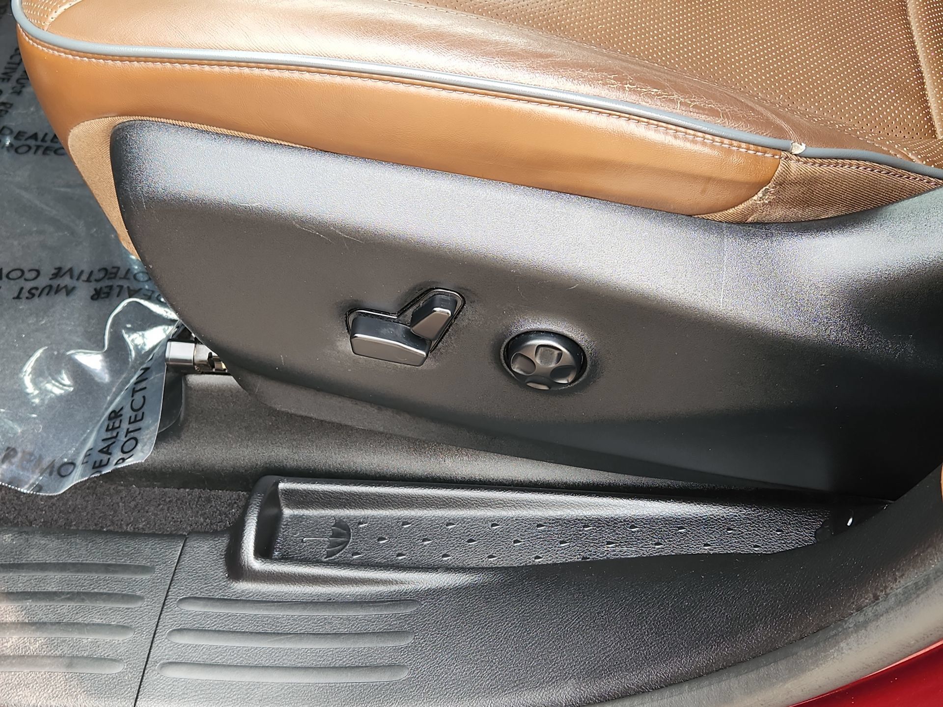Certified 2017 Chrysler Pacifica Limited FWD image 14