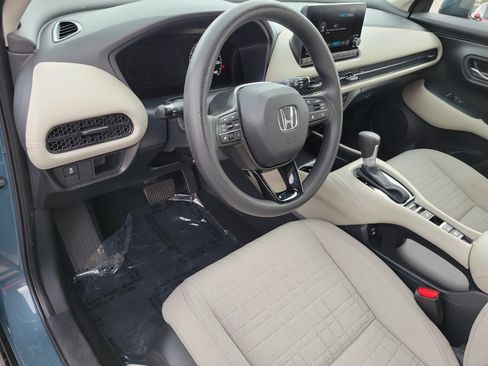 Certified 2025 Honda HR-V LX image 21
