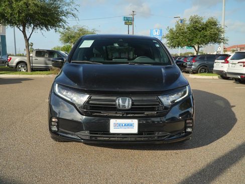 Used 2023 Honda Odyssey Sport image 2