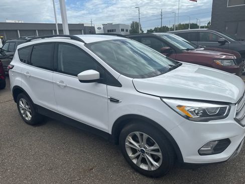 Used 2018 Ford Escape SEL FWD image 9
