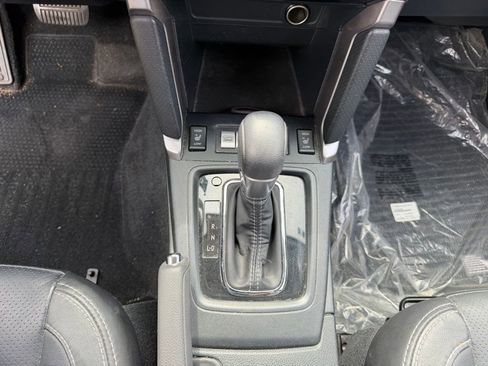 Used 2017 Subaru Forester 2.5i Touring AWD/4WD image 29