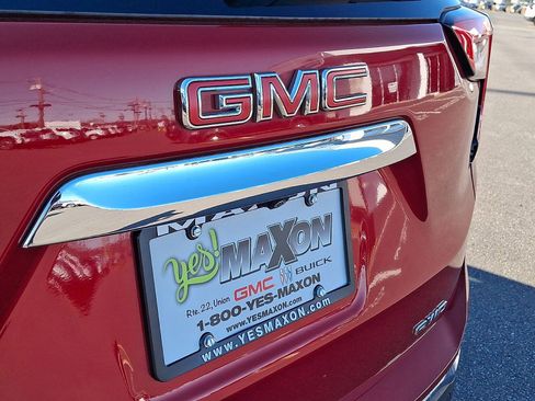 Certified 2023 GMC Terrain SLT w/ Infotainment Package II image 31