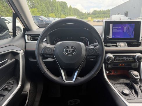 Used 2024 Toyota RAV4 Adventure AWD/4WD image 8